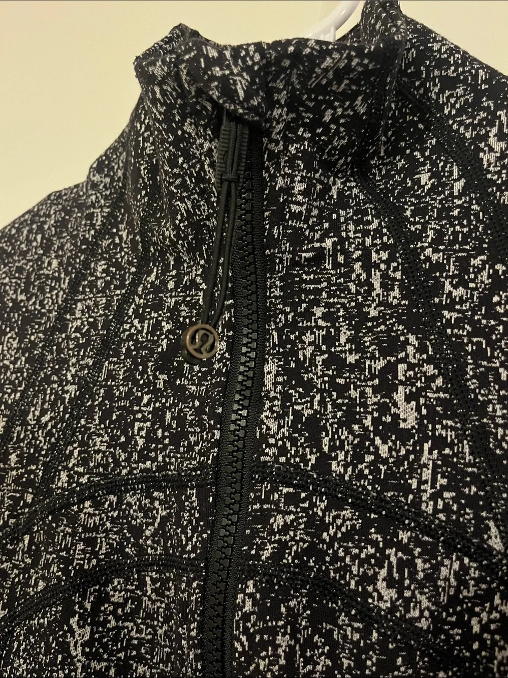 Lululemon Women's Black & White Speckled Zip-Front Jacket